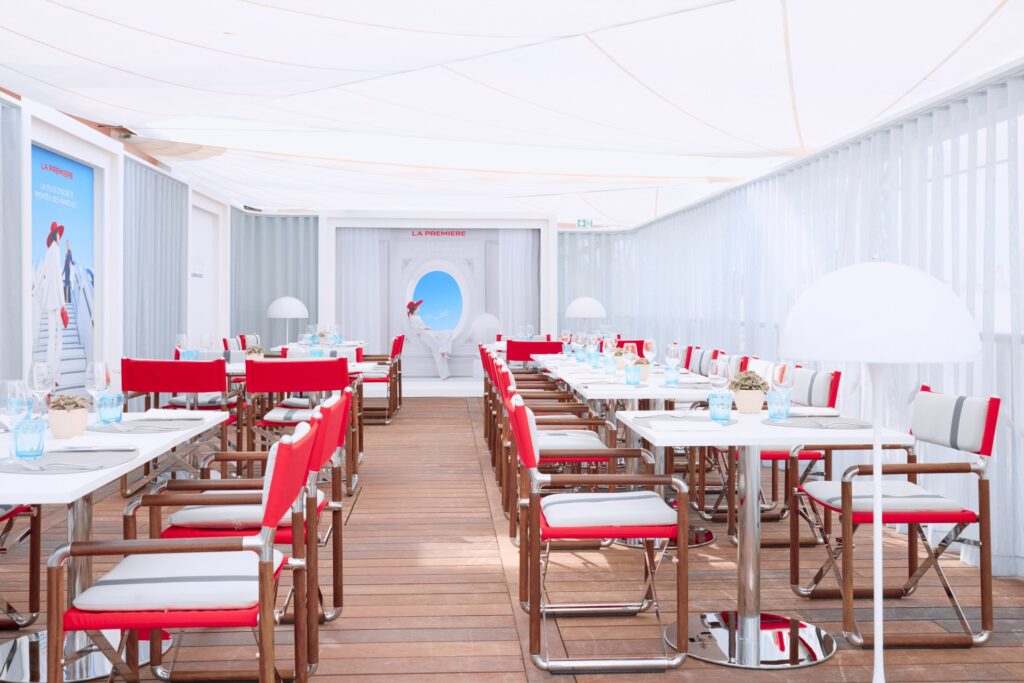 Air France Beach Cannes 2025 - interior