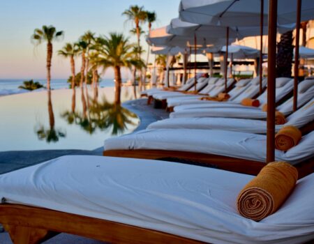 “Luxury Travel: Top Hotels with Exceptional Service Loved by Billionaires”