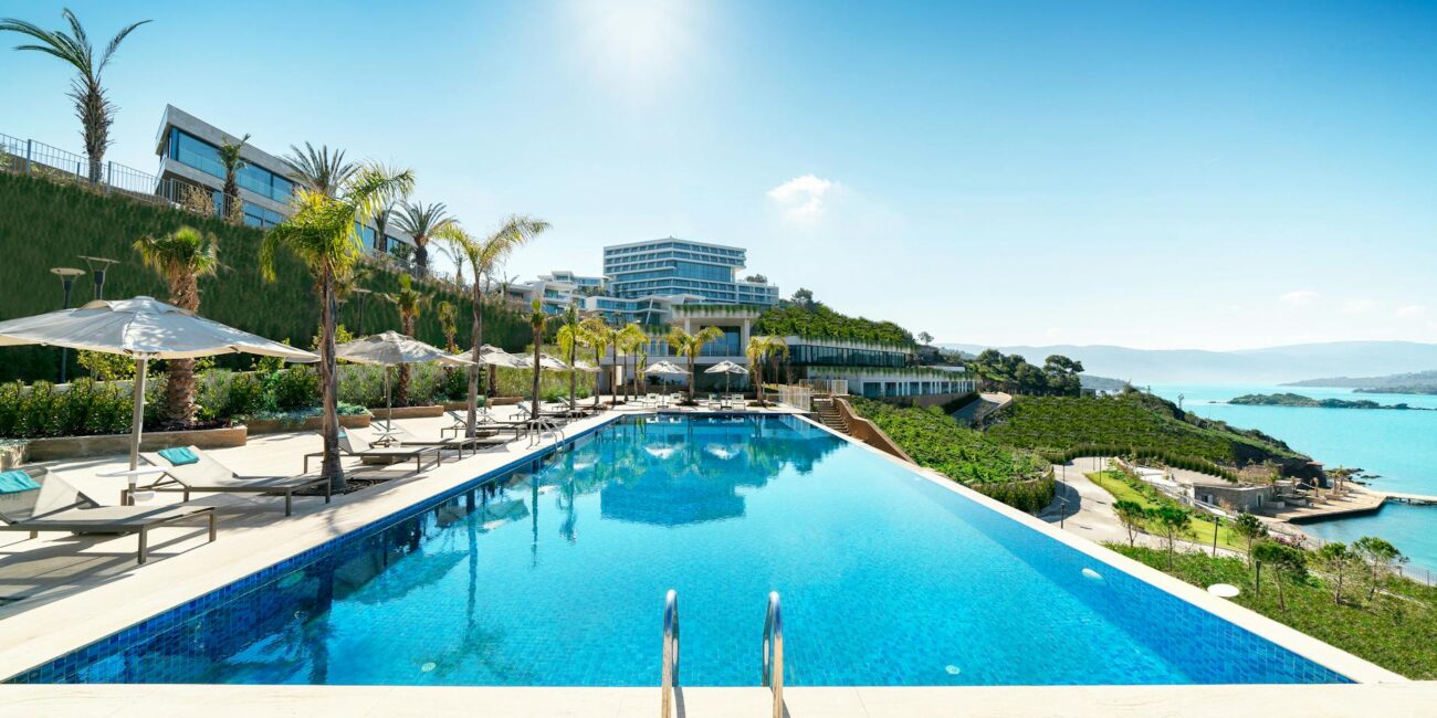 “Experiential Wealth: The New Trend in Luxury Travel and Wellness”