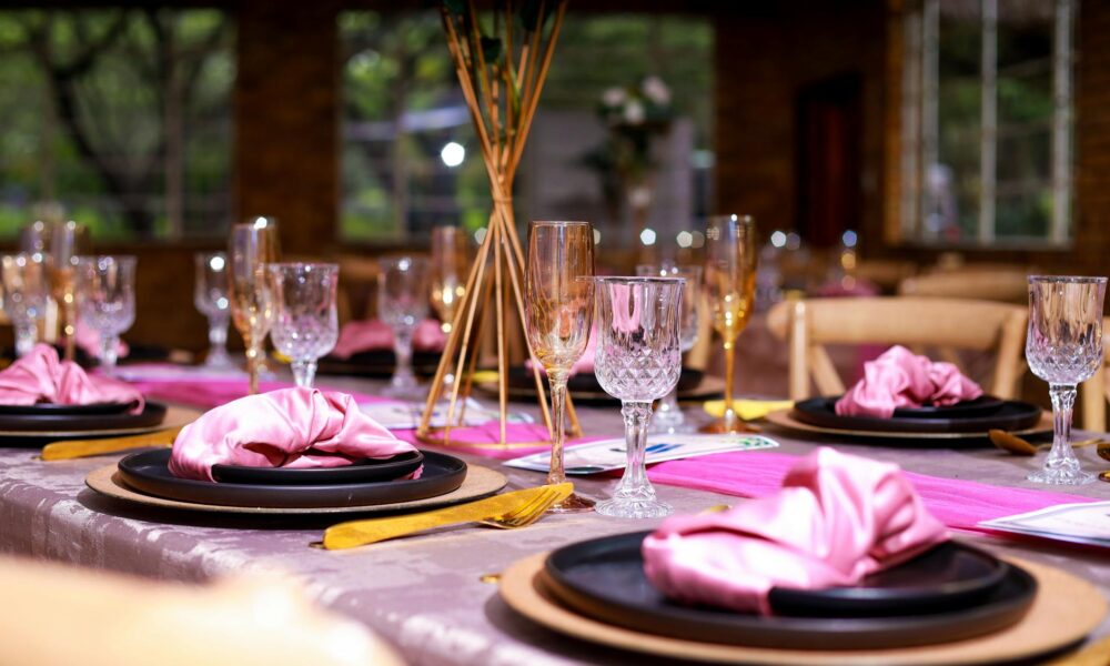 This Upscale Restaurant in Kailua-Kona Honors a Once-Thriving Fishing Village