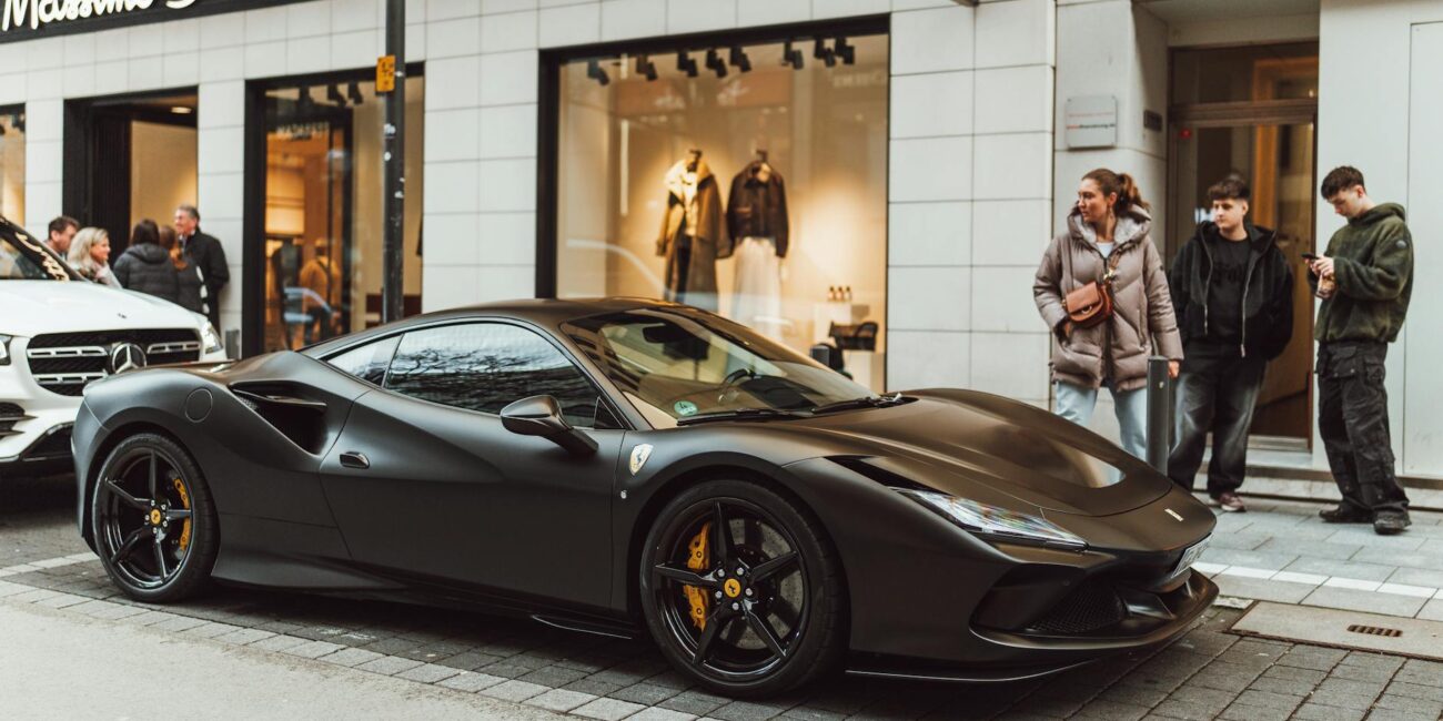 The Luxury Lifestyle List: Veenoo Sharma, Scottish entrepreneur and investor