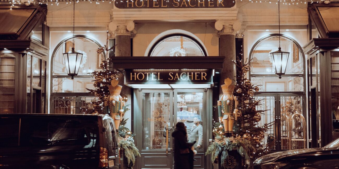 JLL report: Luxury hotel deals set to surge