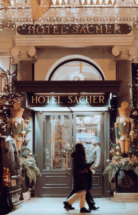 JLL report: Luxury hotel deals set to surge