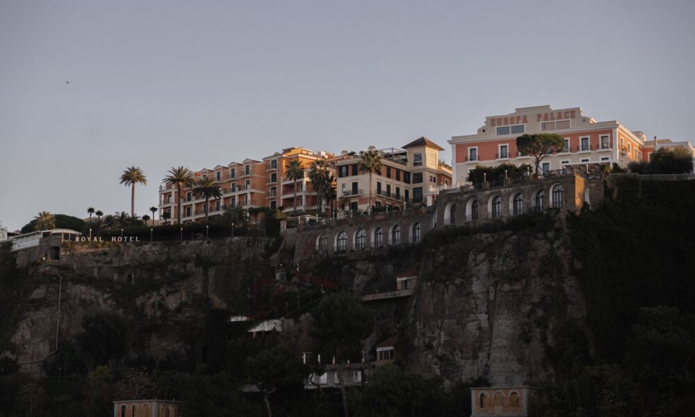 These 5-Star Hotels Allow You to Enjoy Luxury Experiences as a Non-Guest
